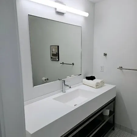 Tremont Smart 13 - A Kcm Property Cleveland Exterior photo